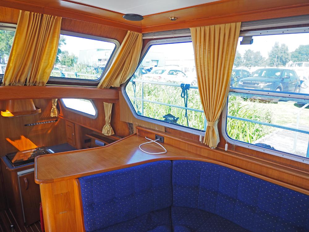 Salon, Innenausstattung